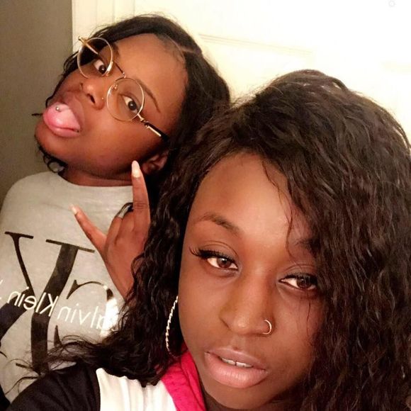 Meet your Posher, Larae - Picture 1 of 1